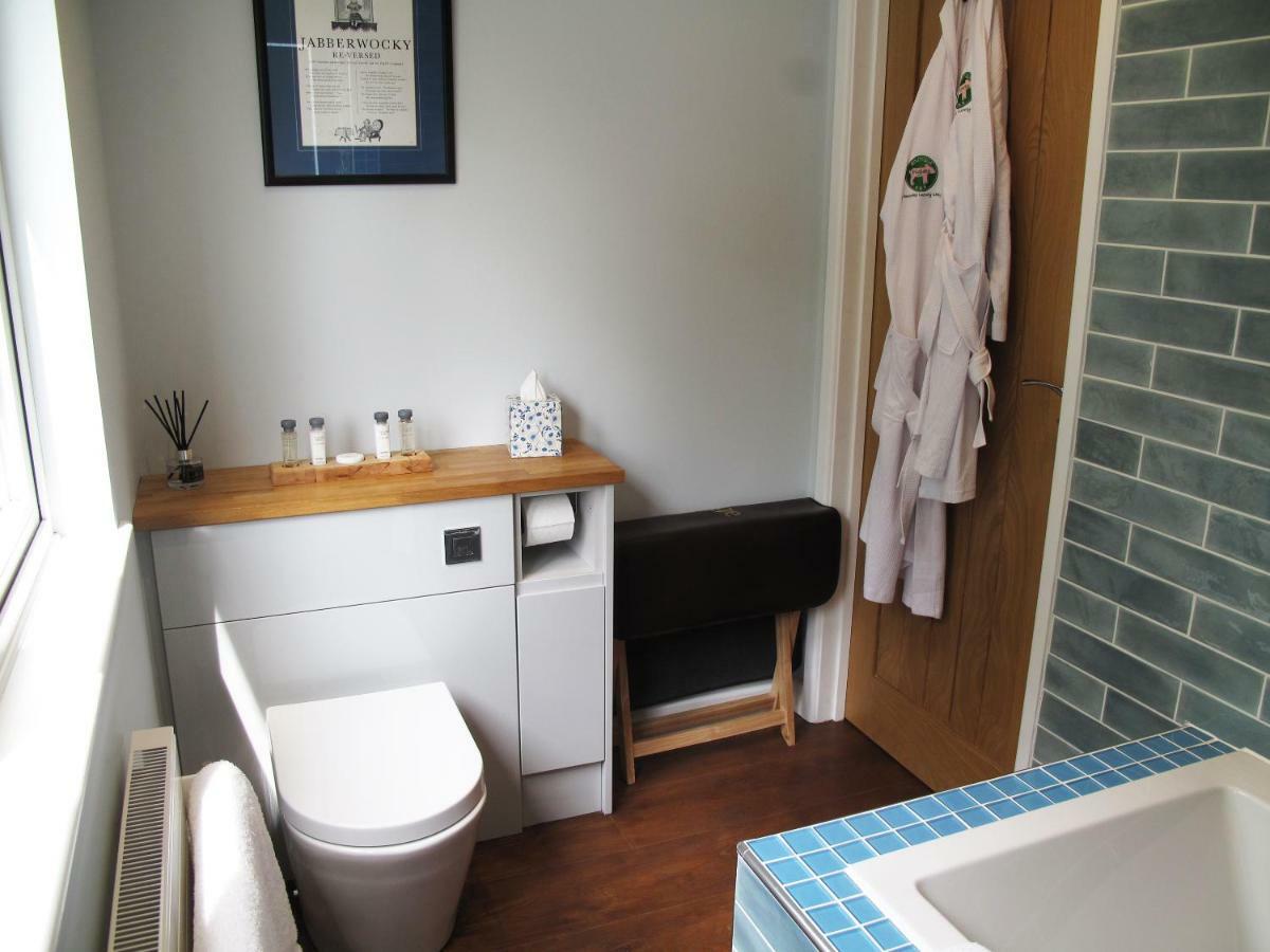 Piglets Boutique Country Stay - Winner Best B&B And Guest House Of The Year - Visitengland 2023 サフロン・ワルデン エクステリア 写真